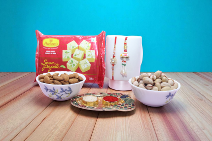 premium Bhaiya Bhabhi Rakhi and soan Papdi combo.