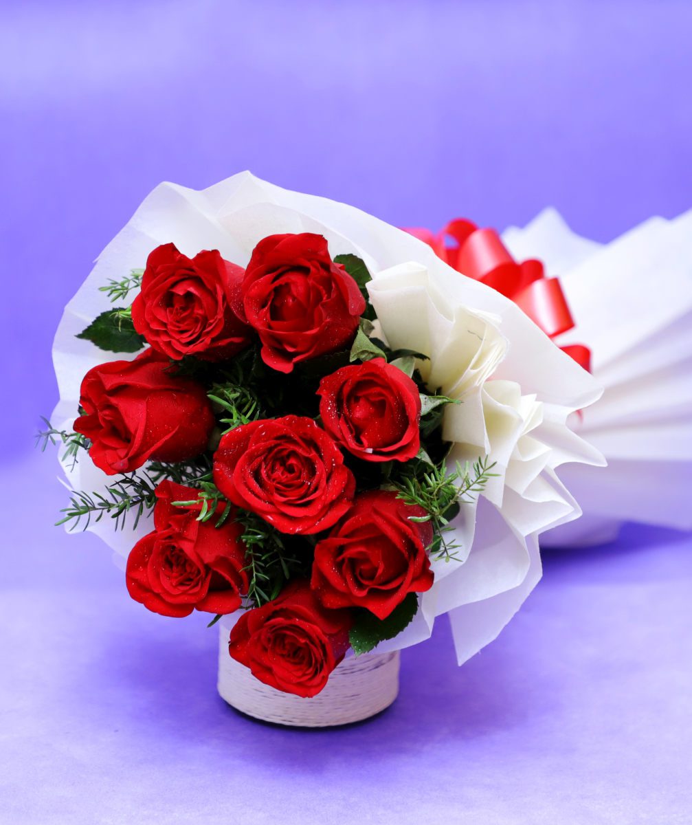 IMG_6288 copy (2) 8 red roses round bouquet in white paper packing with red ribbon bow – YHOJA.COM fresh flower gift